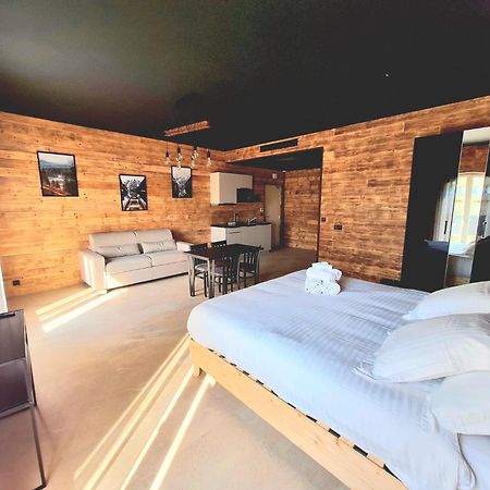 Domaine De La Mautanne Lejlighedshotel Sainte-Tulle Eksteriør billede