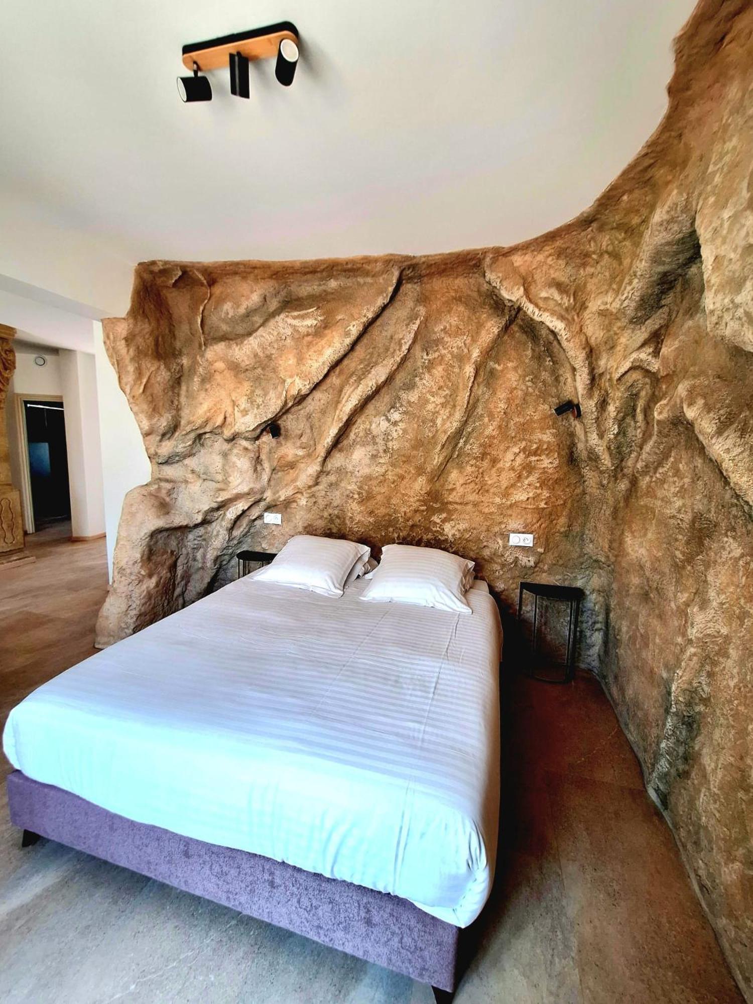 Domaine De La Mautanne Lejlighedshotel Sainte-Tulle Eksteriør billede