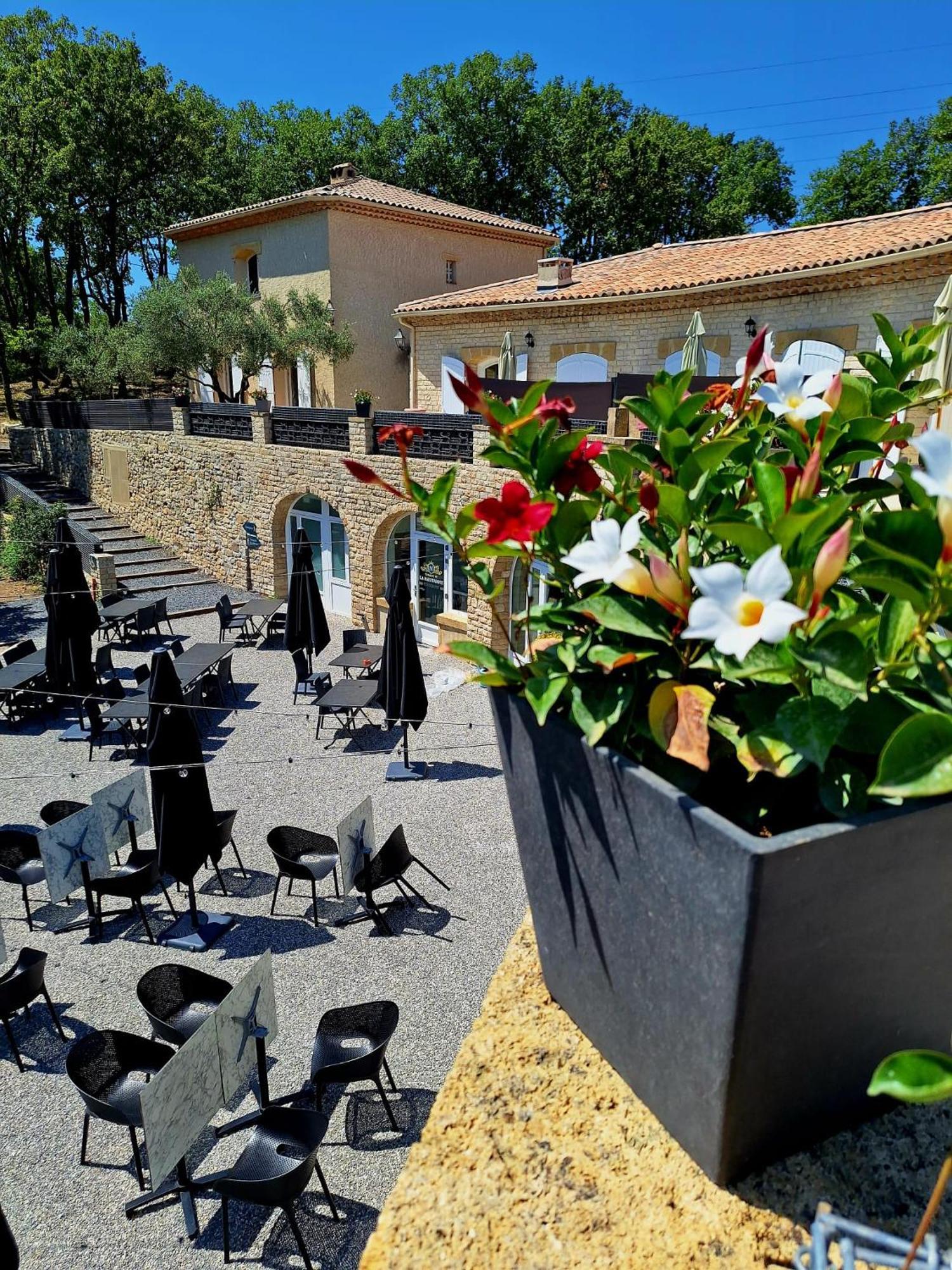 Domaine De La Mautanne Lejlighedshotel Sainte-Tulle Eksteriør billede